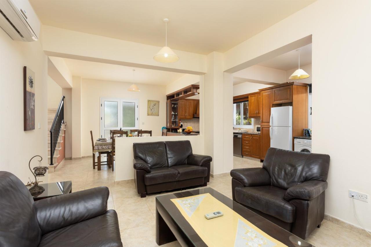 Villa Kleopatra Пафос Екстериор снимка