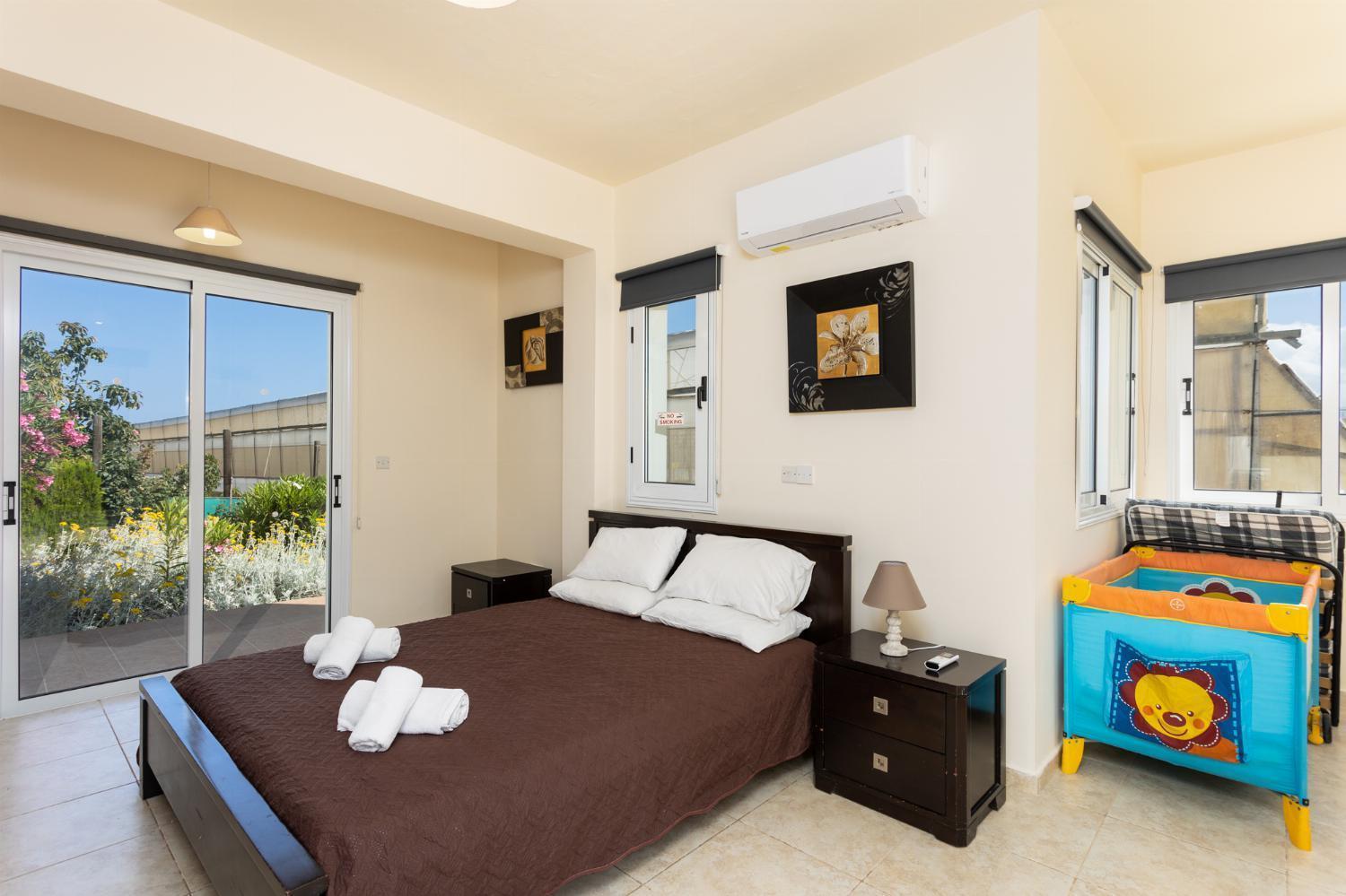 Villa Kleopatra Пафос Екстериор снимка
